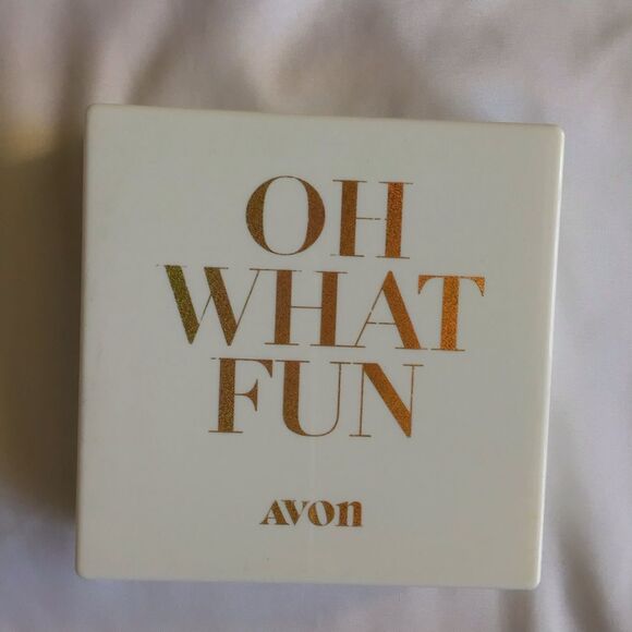 Avon Oh What Fun Mega Makeup Palette - Picture 2 of 4